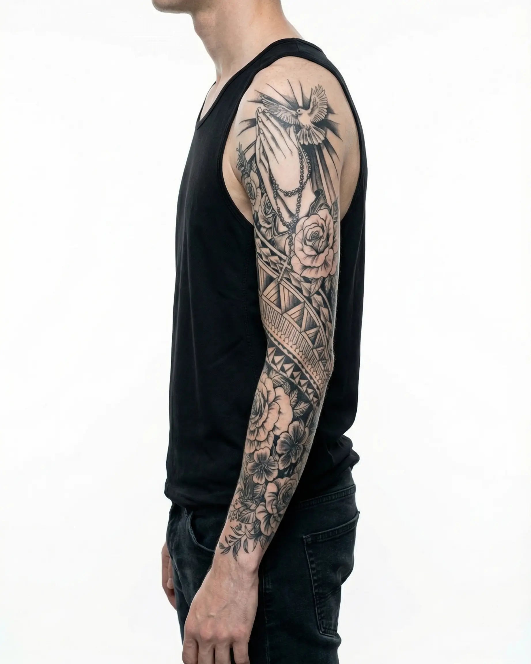 Tatuaggio semi-permanente INKON Praying Hands, Dove & Roses applicato su un uomo – design 8 x 20 in (20x50cm), aspetto realistico dell'inchiostro, dura 10 giorni