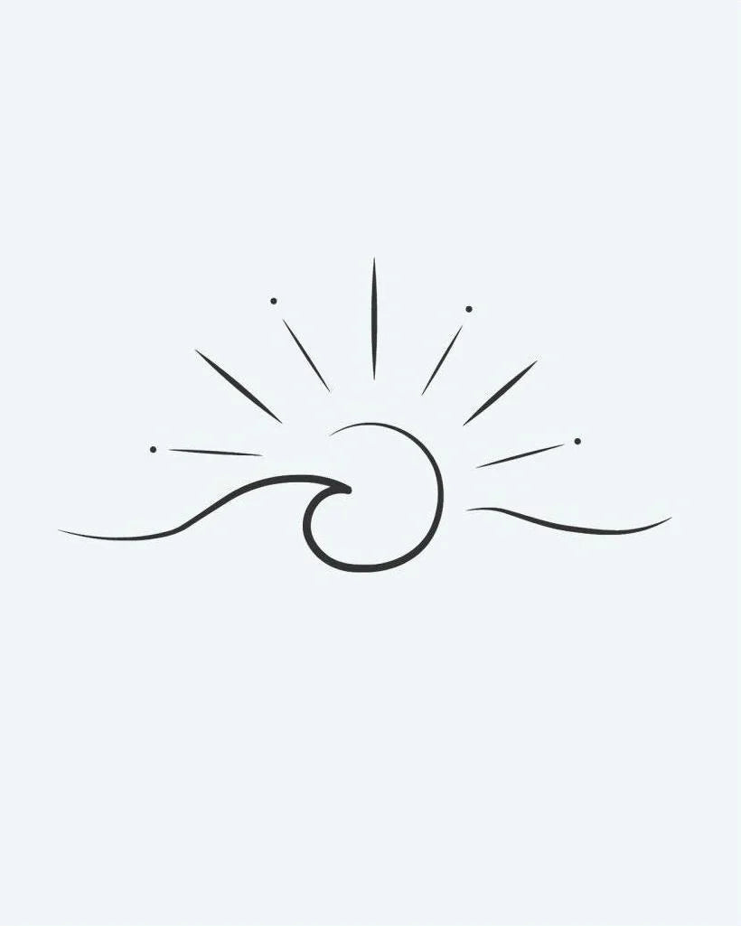 Design del tatuaggio semi-permanente Wave & Sunshine di INKON – illustrazione di onda dell'oceano sotto i raggi del sole, 2 x 2 in (5x5cm), disponibile su inkon.co