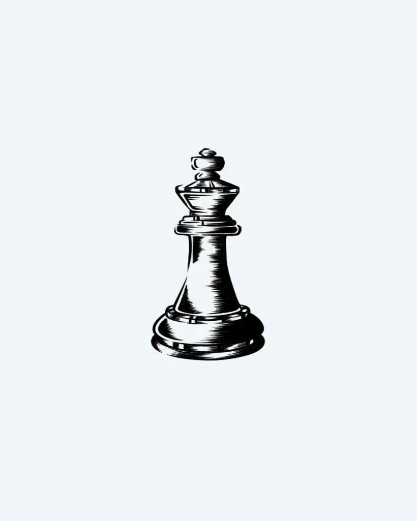 Design del tatuaggio semi-permanente Engraved Chess King di INKON – illustrazione in stile xilografia di re degli scacchi, 2 x 2 in (5x5cm), disponibile su inkon.co