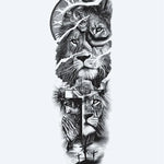 Design del tatuaggio semi-permanente Lion, Cross & Praying Hands di INKON – illustrazione fede, manica, intera, leoni, croce, 8 x 20 in (20x50cm), disponibile su inkon.co