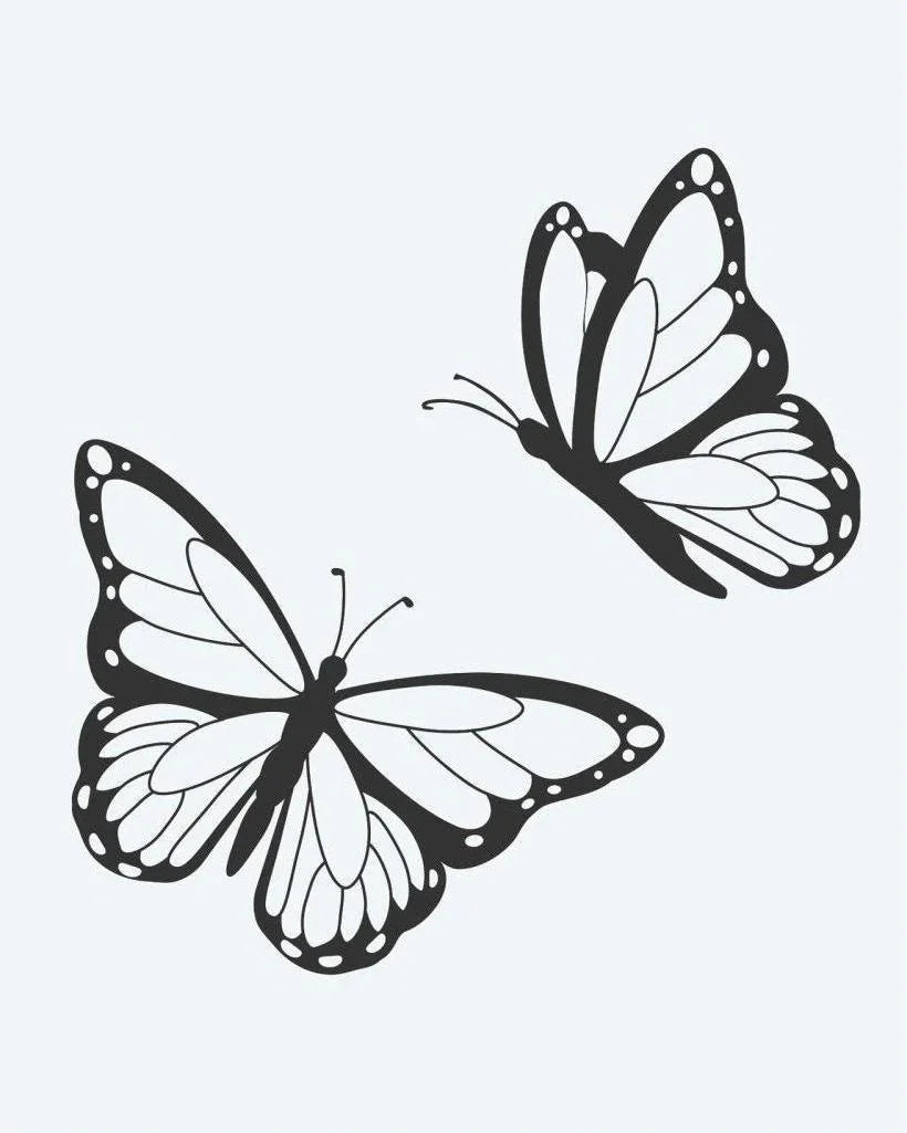 Design del tatuaggio semi-permanente Butterfly Pair di INKON – illustrazione di due farfalle monarca in volo, 2 x 2 in (5x5cm), disponibile su inkon.co