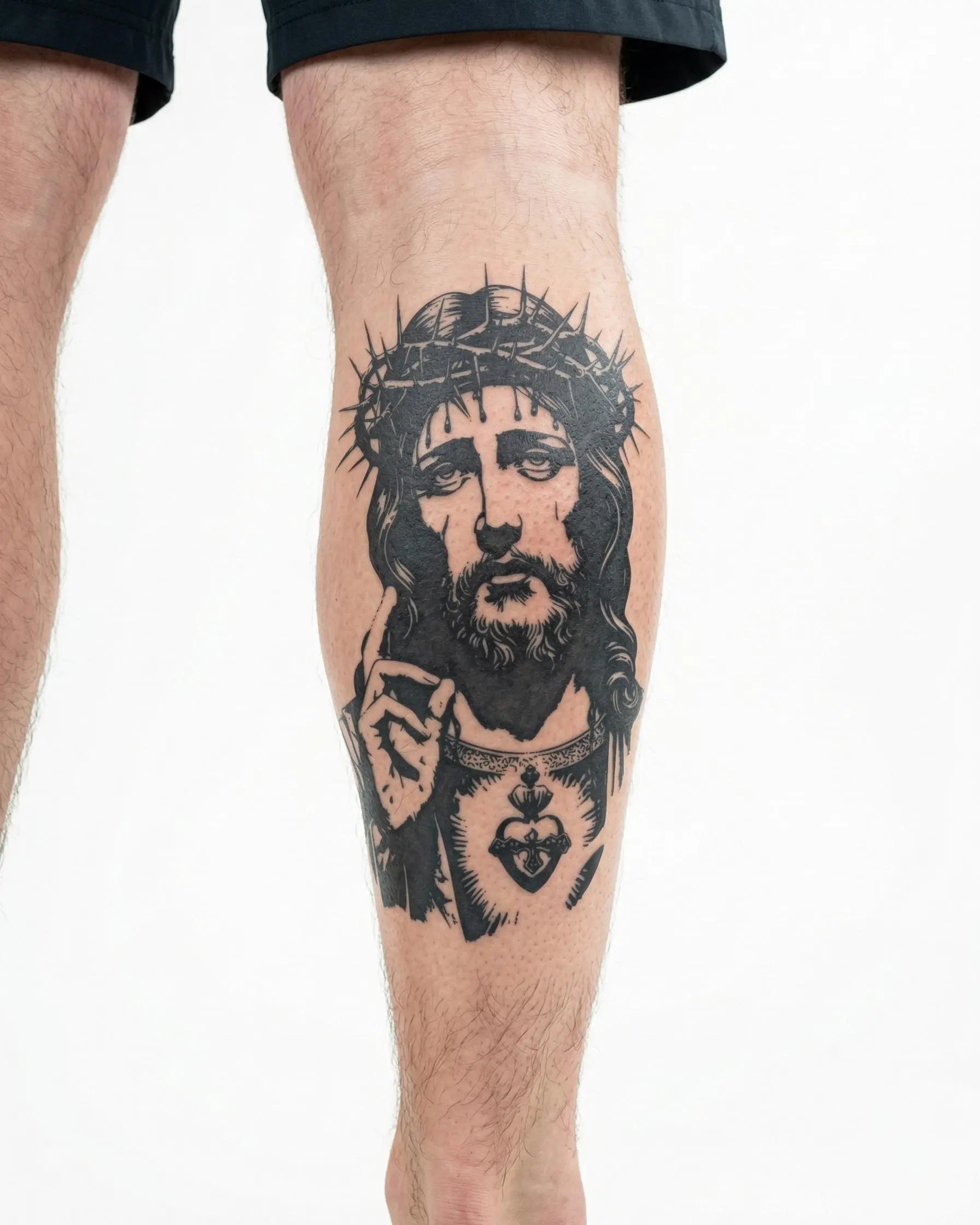 Tatuaggio semi-permanente INKON Cristo con Corona di Spine applicato su un uomo – design 4 x 7 in (10x17cm), aspetto realistico dell'inchiostro, dura 10 giorni