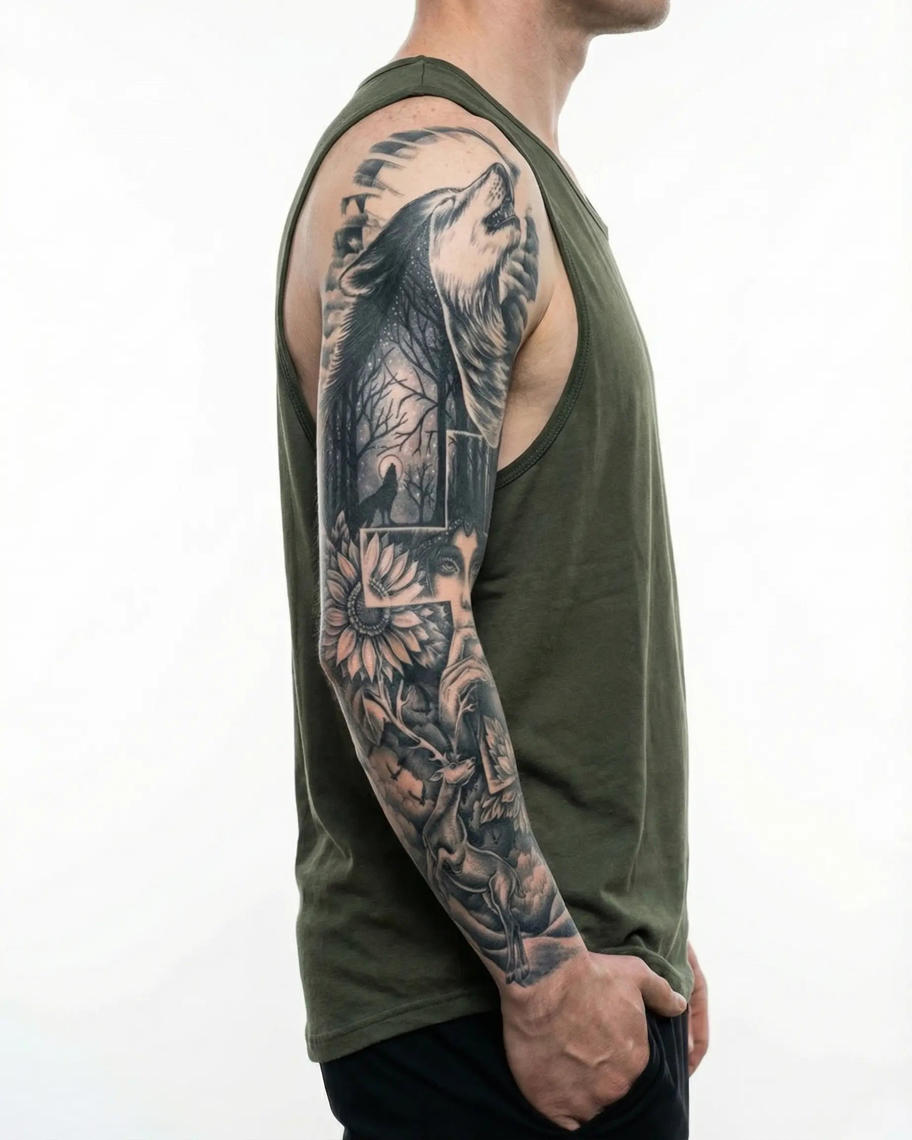 Tatuaggio semi-permanente INKON Howling Wolf & Forest Woman applicato su un uomo – design 8 x 20 in (20x50cm), aspetto realistico dell'inchiostro, dura 10 giorni