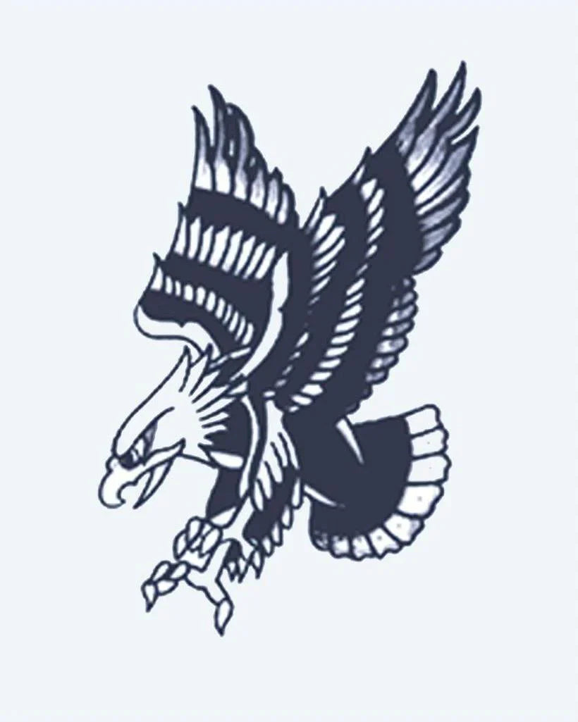 Design del tatuaggio semi-permanente Swooping Eagle di INKON – illustrazione di aquila americana in picchiata con artigli protesi, 2 x 2 in (5x5cm), disponibile su inkon.co