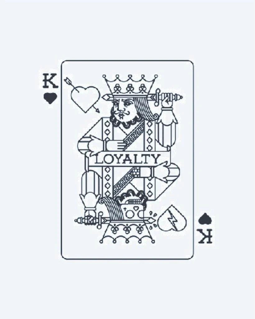 Design del tatuaggio semi-permanente King of Hearts - Loyalty di INKON – illustrazione creativo, re, cuori, carta, gioco, 3 x 4 in (7x10cm), disponibile su inkon.co